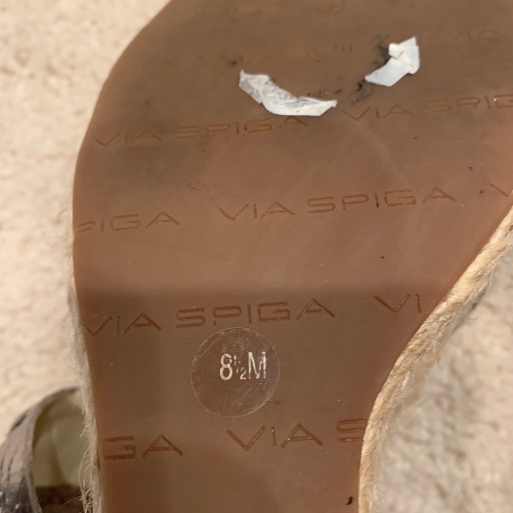 Shoes - Picture 6 of 6